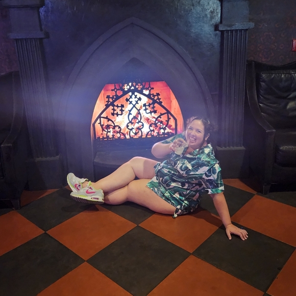 💐Meet Mylissa! Mom, Wife, Floral Designer, Business Owner 💐 - Picture 3 of 16